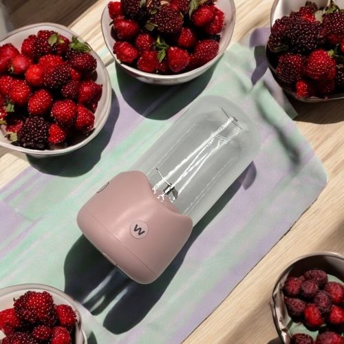 Vezeték nélküli hordozható mini turmix egyedi matricákkal