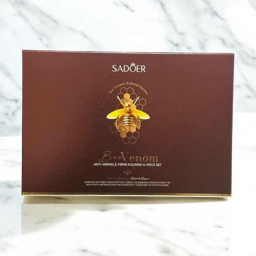 6 in 1 Prémium Méhméreg szépségápolási szett (Toner+Cleanser+Szérum+Arckrém+Szemkörnyékápoló+Testápoló tej)