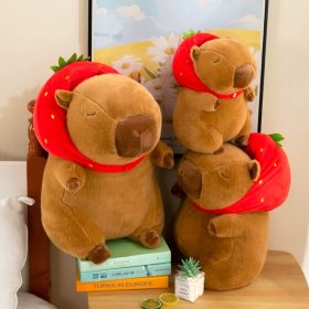   Nagyméretű Capybara plüss Epres Sállal 30 CM, 50CM, 80CM 
