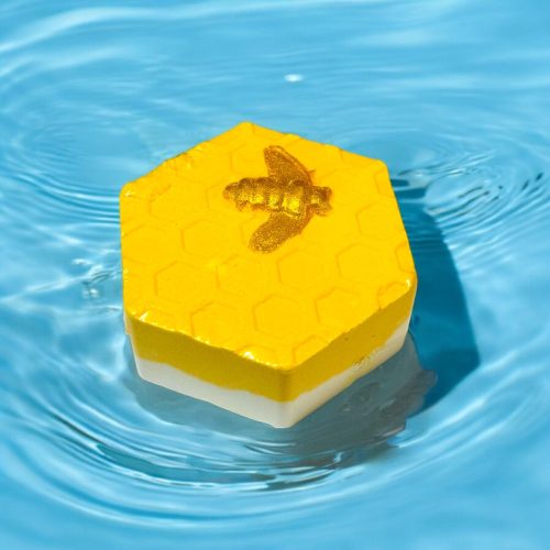 3 db Nagy Méhsejt formájú Fürdőbomba 150g/db